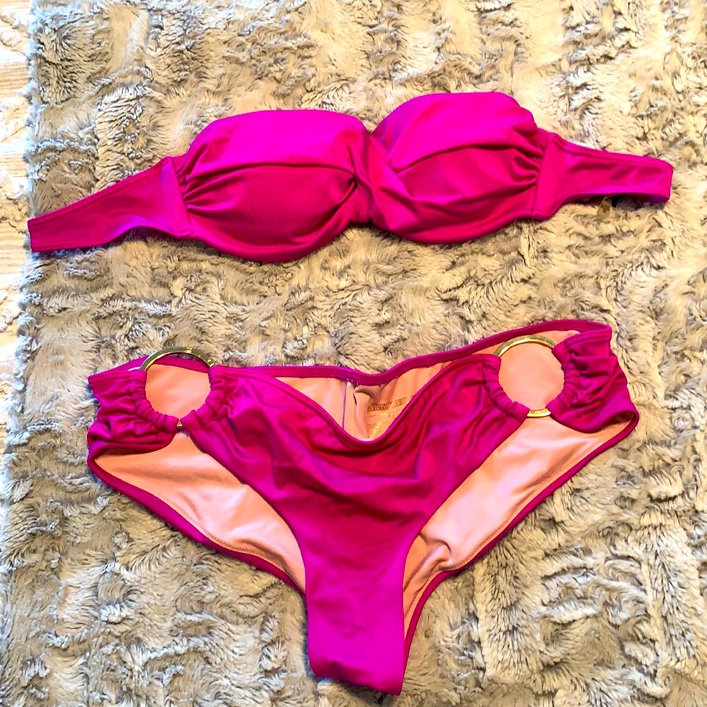Victoria’s Secret hot pink Bikini!